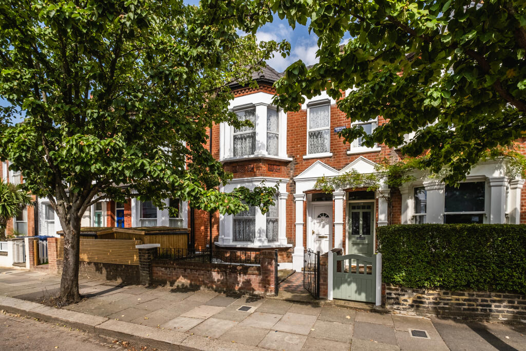 Main image of property: Huntingdon Road, London, N2