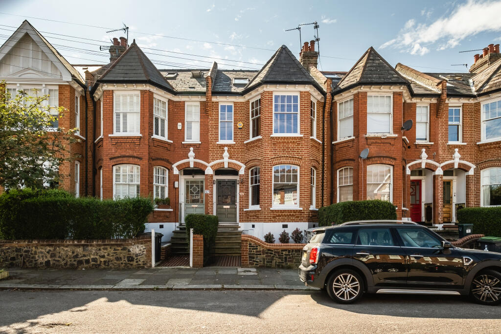 Main image of property: Grasmere Road, London, N10