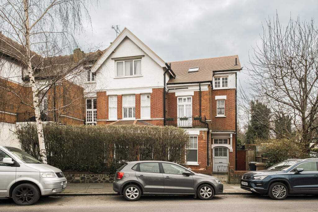 Main image of property: Alexandra Park Road, London, N10