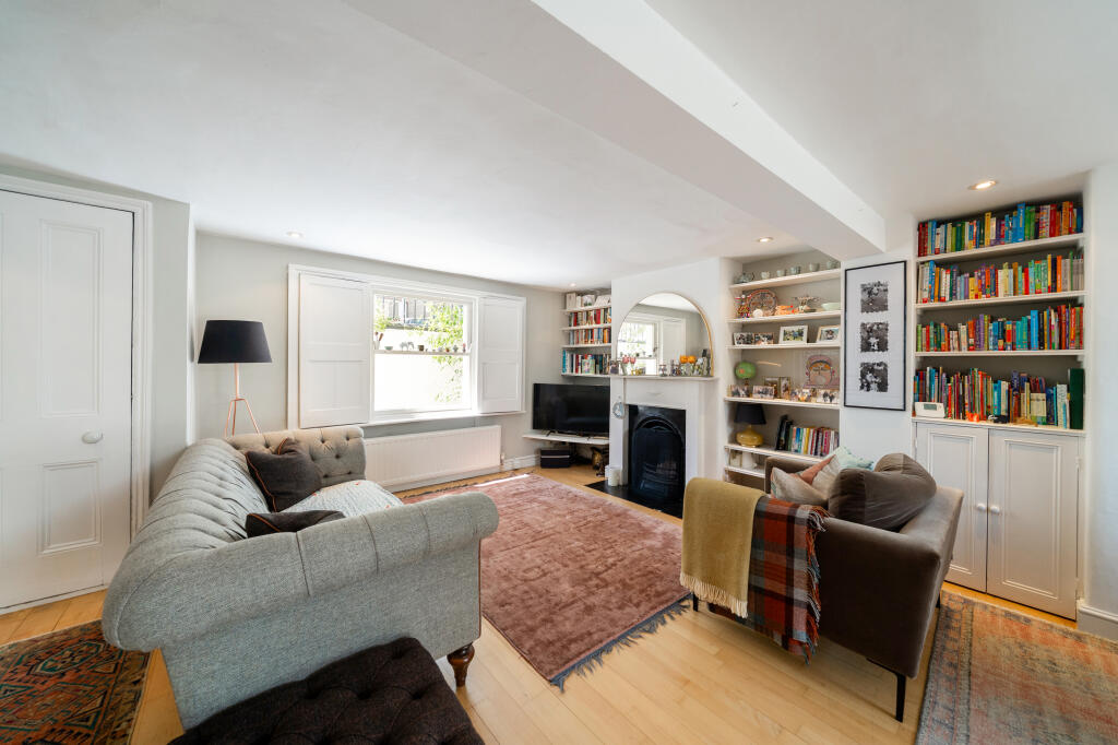 Main image of property: Holmesdale Road, London, N6