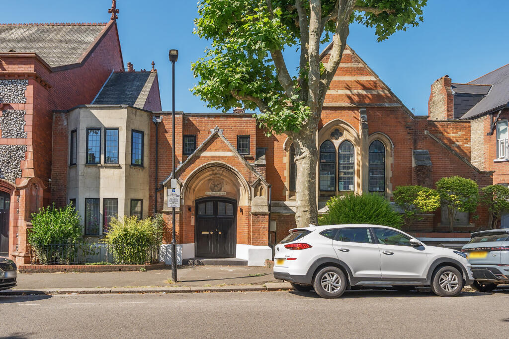Main image of property: Princes Avenue, London, N10
