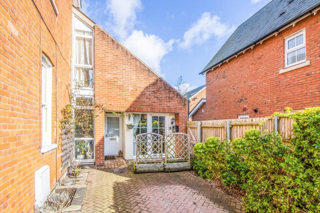 Main image of property: London Road, Great Shelford
