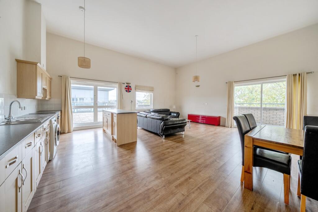 Main image of property: Cline Road London N11