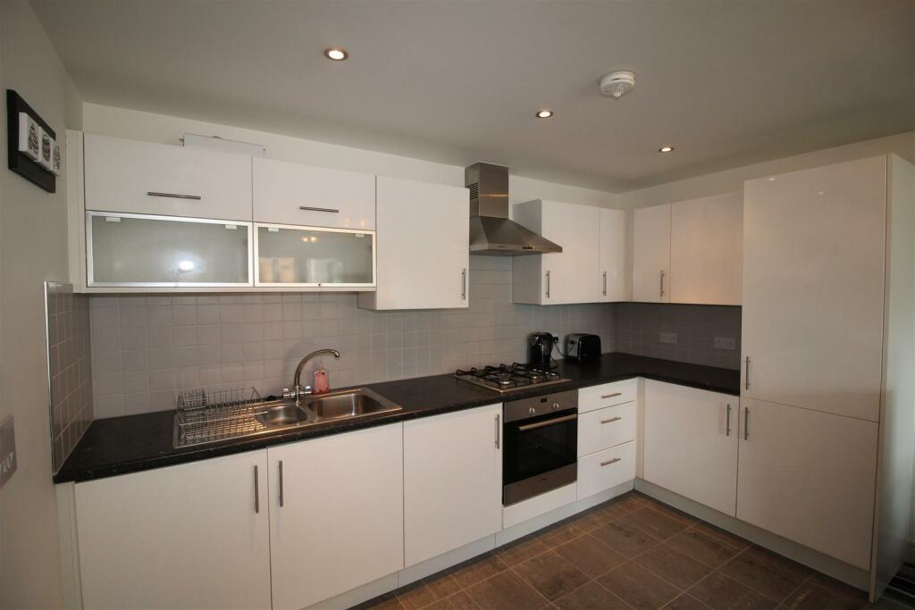 Additional property image - Orchard Plaza, Poole