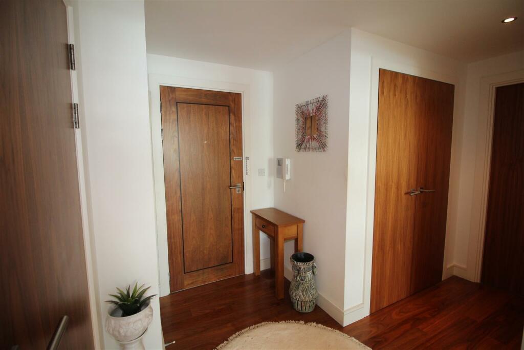 Additional property image - Orchard Plaza, Poole