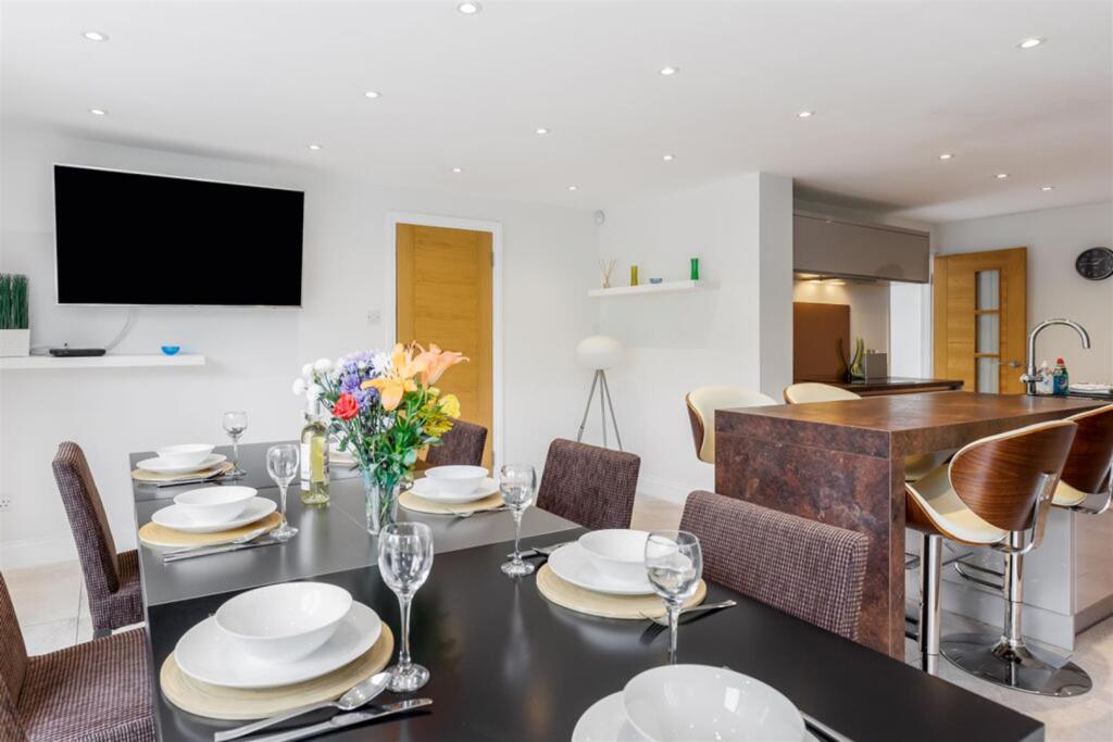 Additional property image - Thwaite Road, Poole