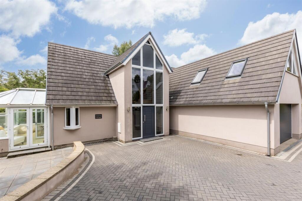Additional property image - Thwaite Road, Poole