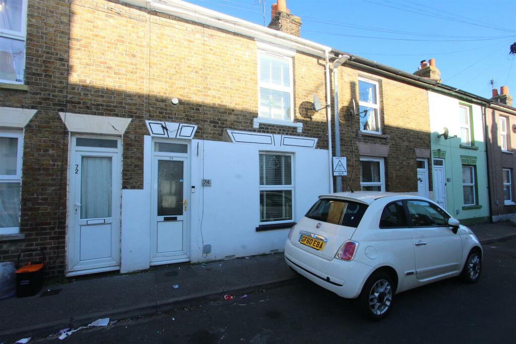 2 bedroom terraced house for sale in James Street, Sheerness, ME12