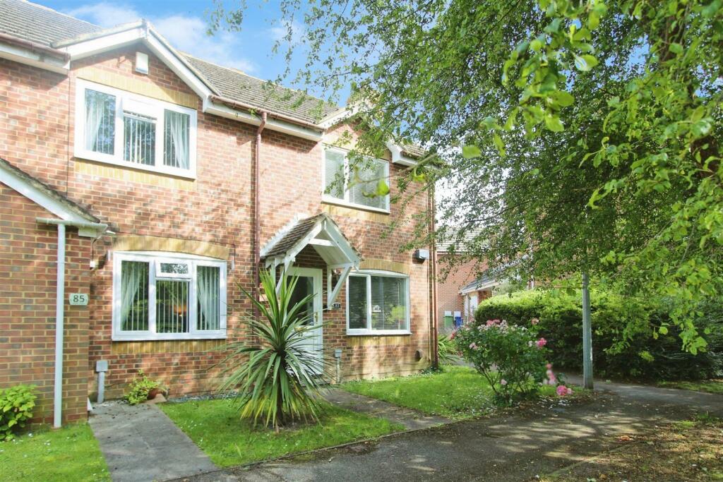 2 bedroom semidetached house for sale in Vaughan Drive, Kemsley
