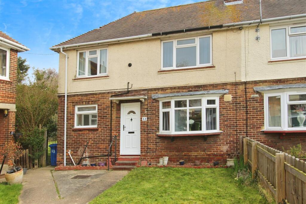 Main image of property: Fulston Place, Sittingbourne