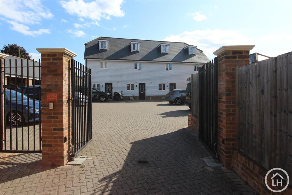 Main image of property: High Street, Newington, Sittingbourne