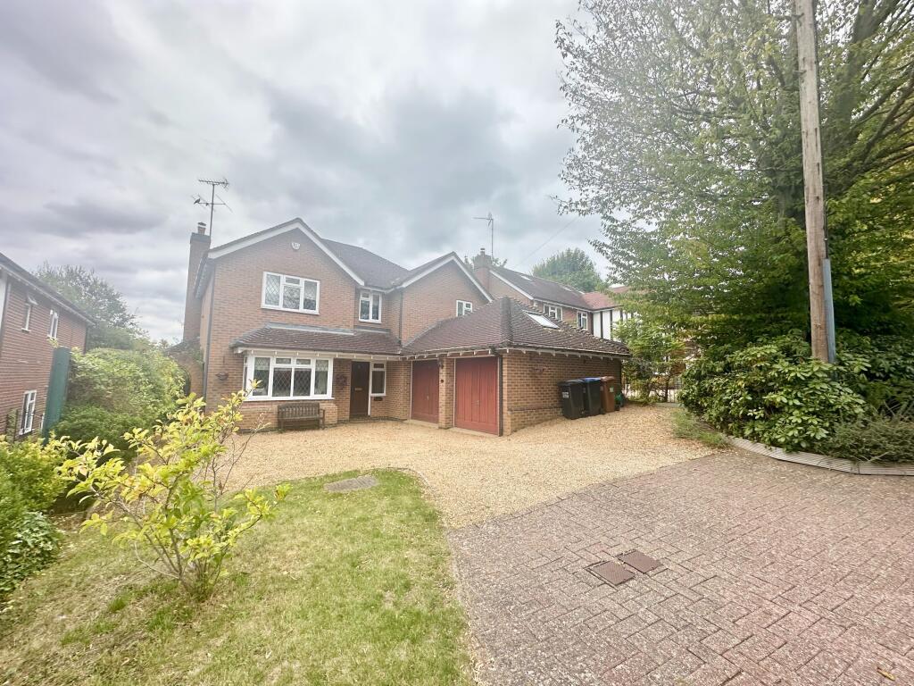 Main image of property: a Oaklea, Welwyn