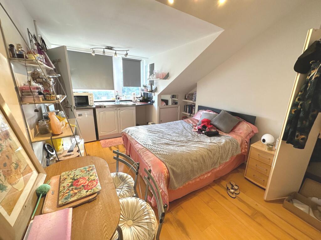 Main image of property: Hamilton Gardens, London