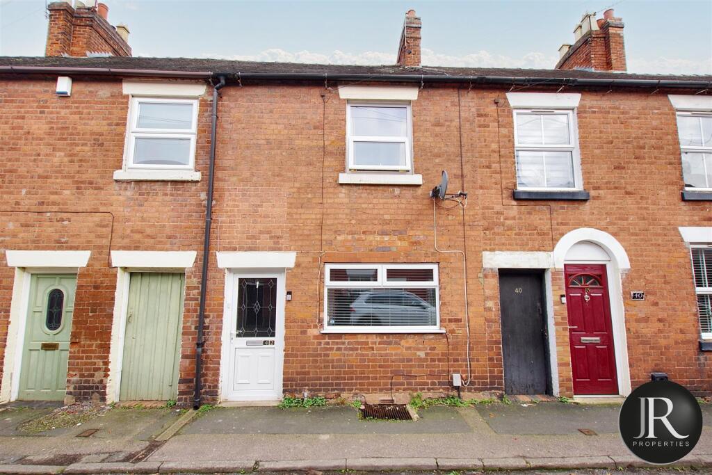 4 bedroom terraced house