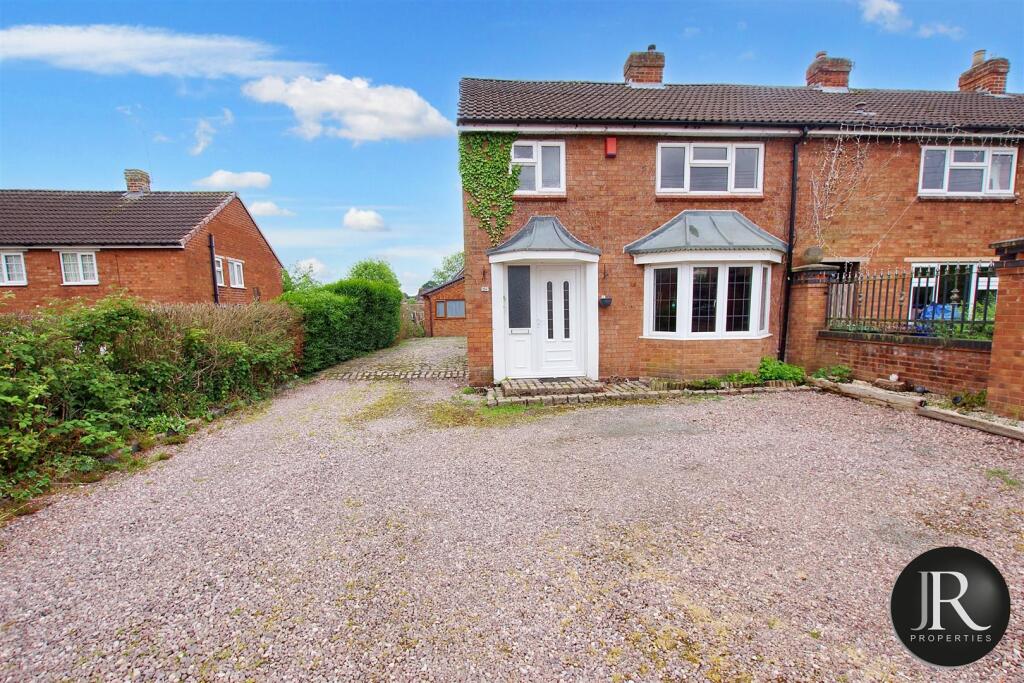 3 bedroom semi-detached house