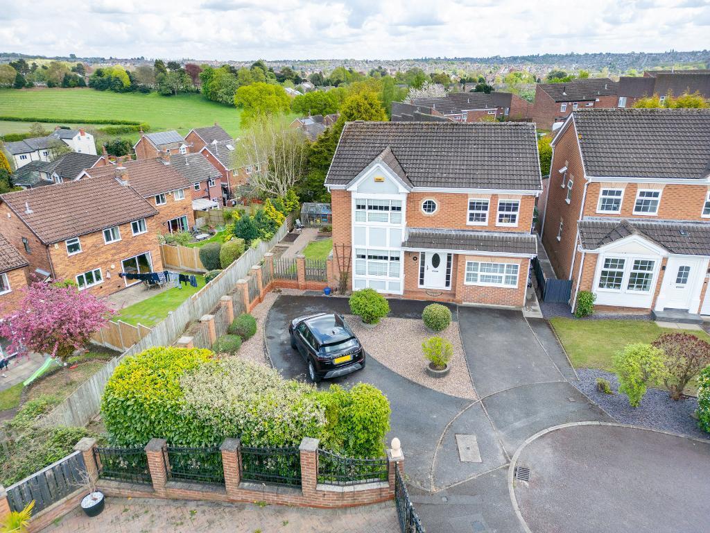 Main image of property: Larch Close, Arnold, Nottingham, NG5 8SB