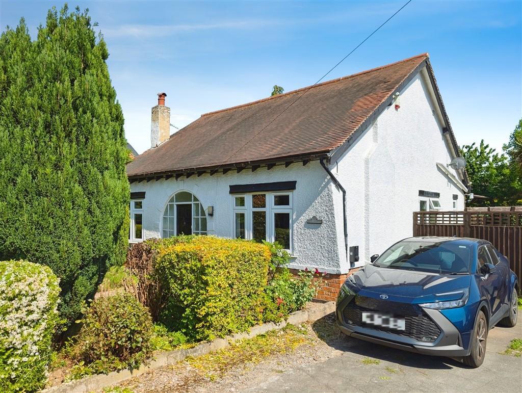 Main image of property: Park Drive, Sandiacre, Nottingham, NG10 5NB