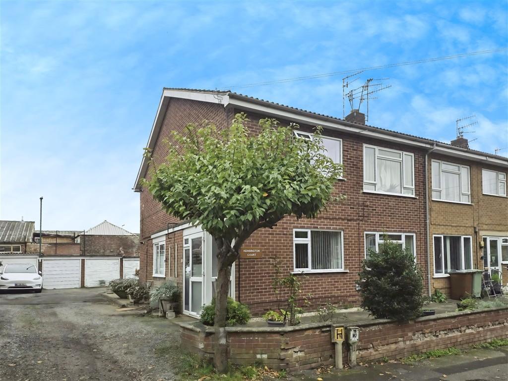 Main image of property: Kensington Court, St Albans Street, Nottingham, NG5 2HW