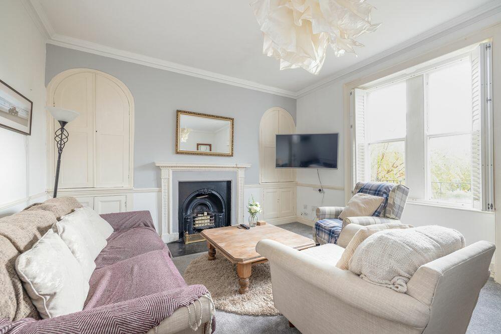 Additional property image - Flat 2, 3 Hanover Place, Bath