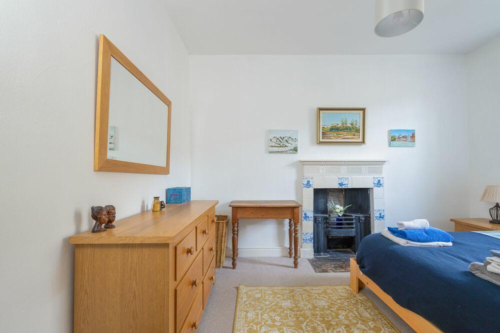 Additional property image - Flat 2, 3 Hanover Place, Bath