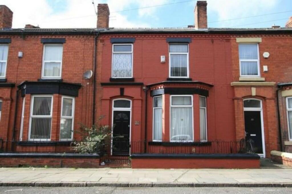 5 bedroom terraced house for rent in Cranborne Road, Liverpool, L15