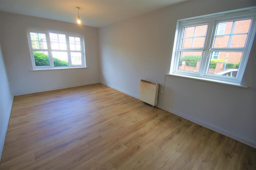 Main image of property: THE QUADRANT, EAST DIDSBURY
