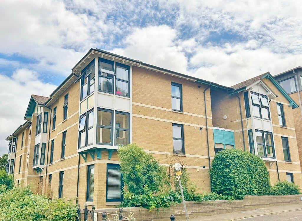 Main image of property: 52 Auckland Court, Cambridge