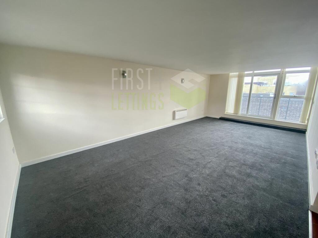 3 bedroom apartment for rent in Rutland Street, City Centre, LE1