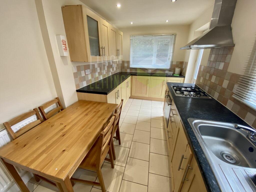 Main image of property: Beaconsfield Road, West End, LE3