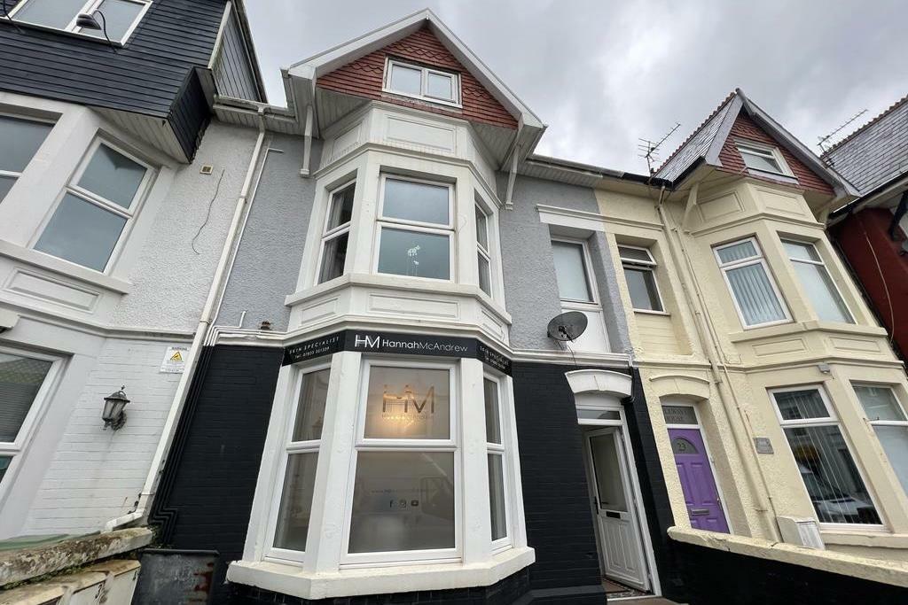 6 bedroom block of apartments for sale in Mary Street, Porthcawl, CF36