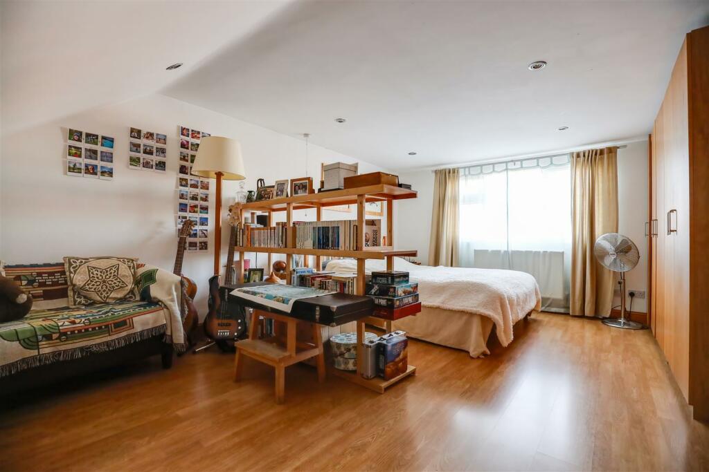 Additional property image - Wordsworth Avenue, Penarth