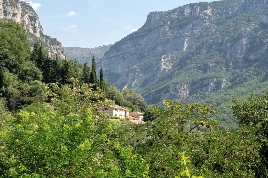 Main image of property: Provence-Alps-Cote d`Azur, Alpes-Maritimes, Le Bar-sur-Loup