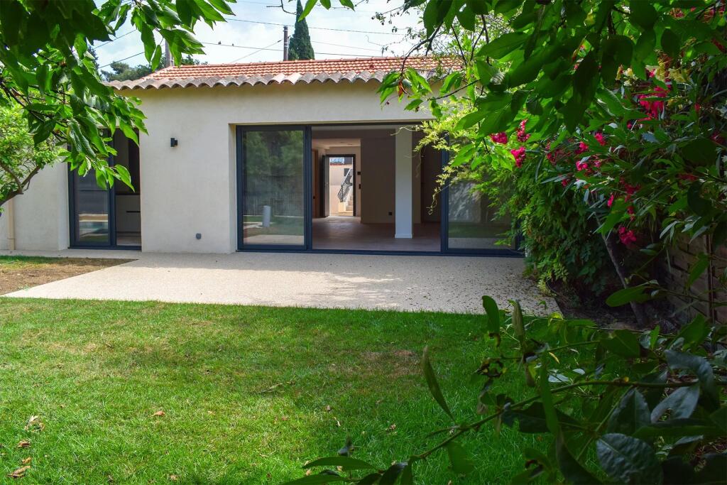 Main image of property: Provence-Alps-Cote d`Azur, Alpes-Maritimes, Antibes