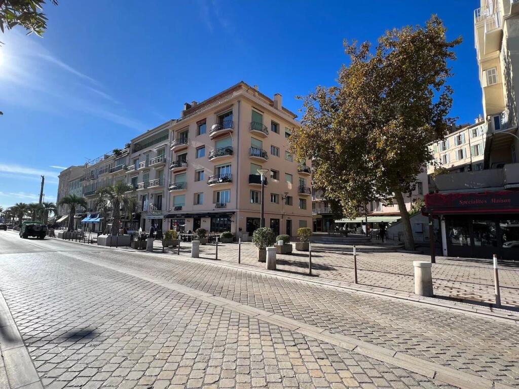 Main image of property: Provence-Alps-Cote d`Azur, Alpes-Maritimes, Cannes