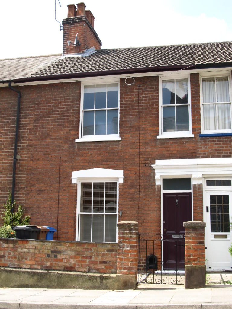 2 bedroom terraced house for rent in Christchurch Street,Ipswich,IP4