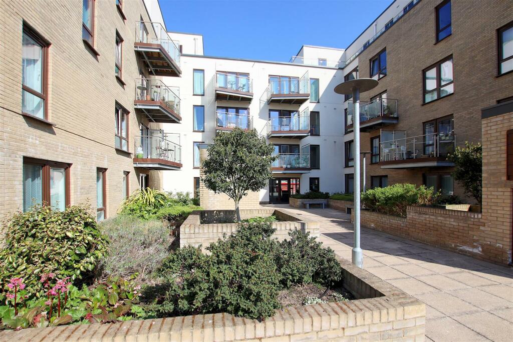 Additional property image - Beacon Rise, Newmarket Road, Cambridge