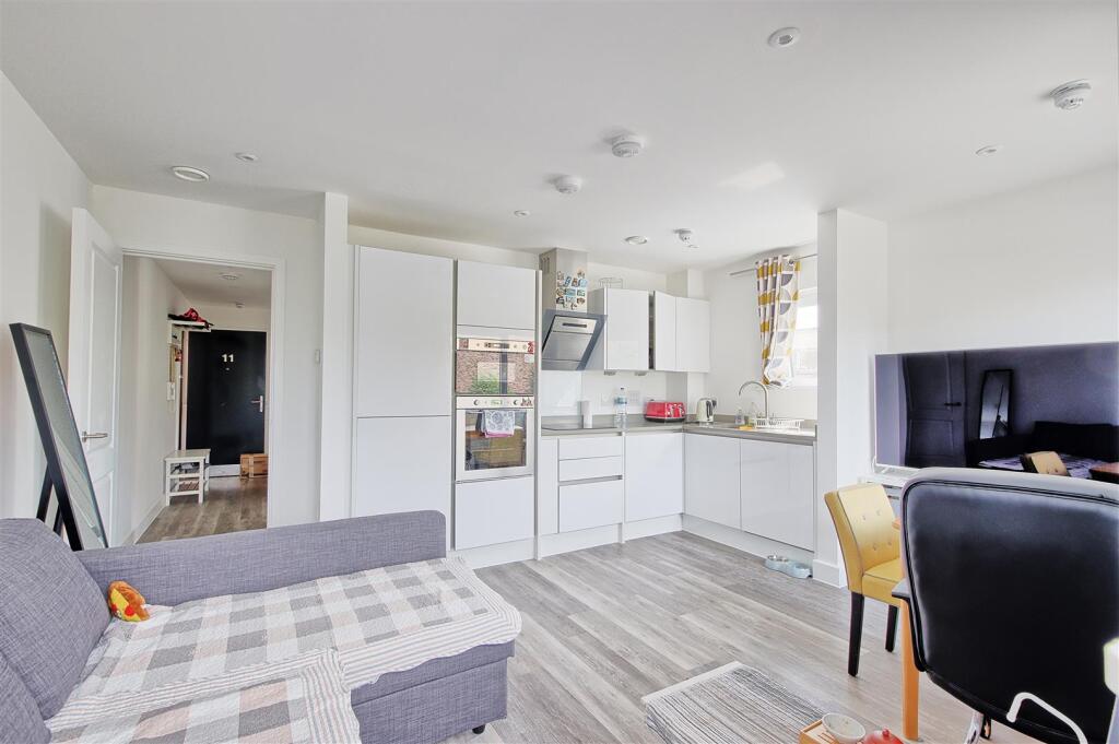 Additional property image - Newmarket Road, Cambridge