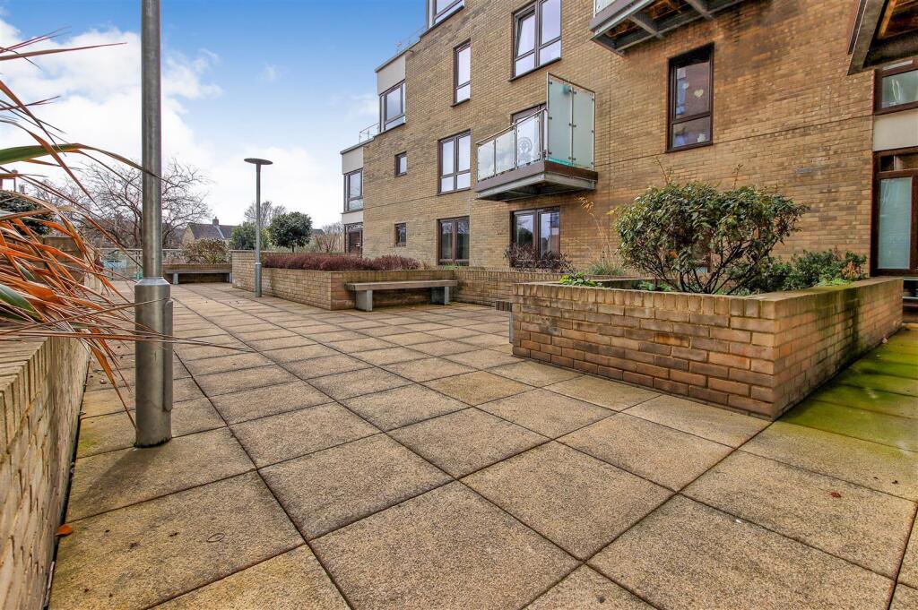 Additional property image - Newmarket Road, Cambridge