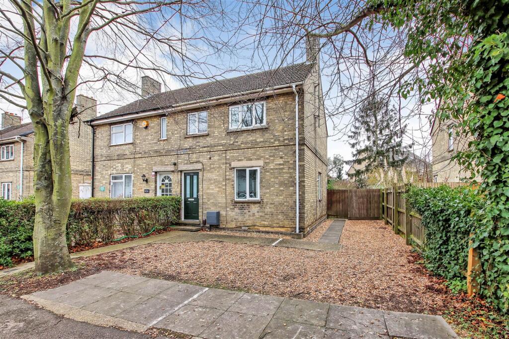 Main image of property: New Street, Cambridge