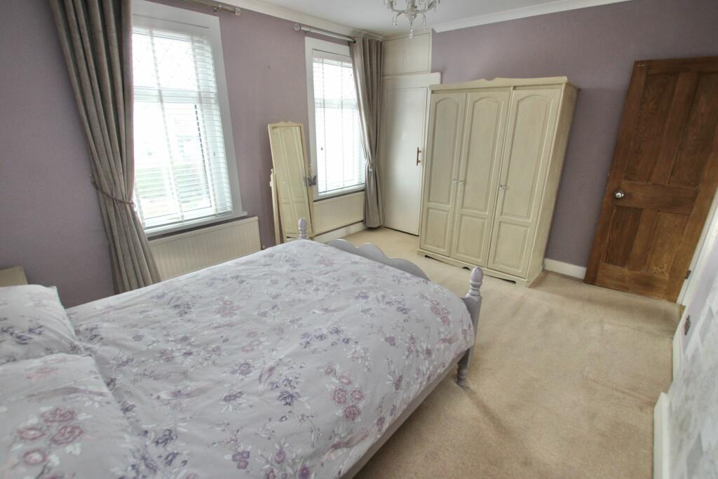 3 bedroom semidetached house for sale in Sandwich Road, Whitfield