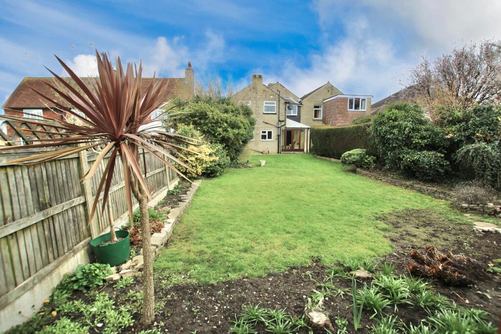 3 bedroom semidetached house for sale in Sandwich Road, Whitfield