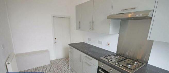 Additional property image - Cemetery Road, Bradford, BD8 9RY
