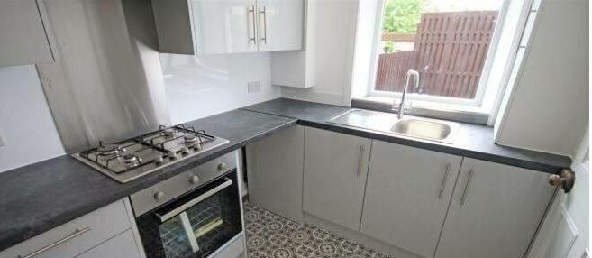 Additional property image - Cemetery Road, Bradford, BD8 9RY