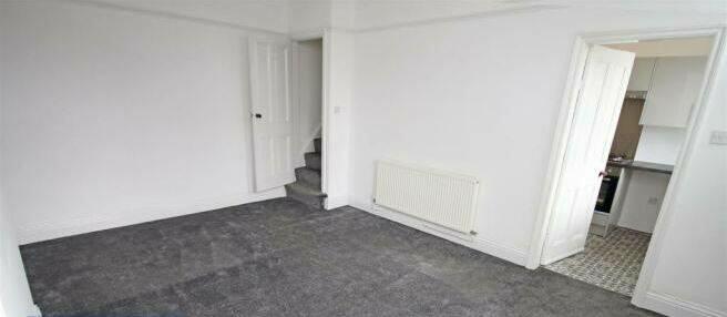 Additional property image - Cemetery Road, Bradford, BD8 9RY