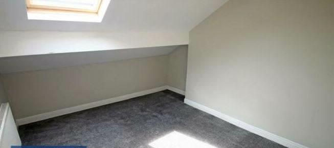 Additional property image - Cemetery Road, Bradford, BD8 9RY