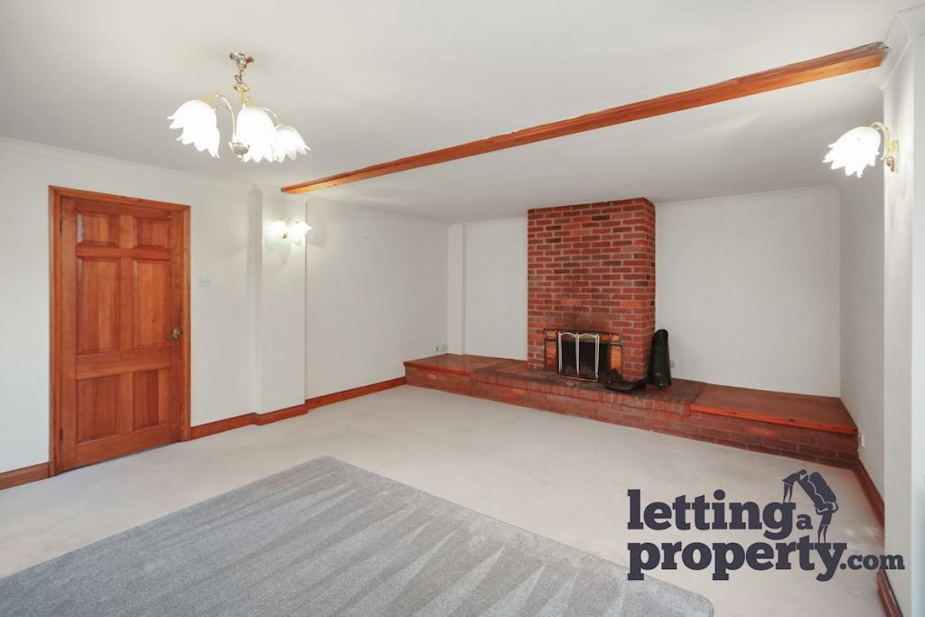 Additional property image - Walnut Lane, Finstall, Walnut Lane, Finstall, Near Bromsgrove, B60 3BU