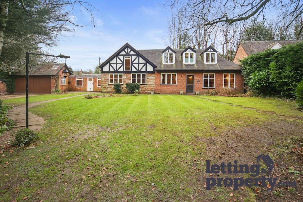 Additional property image - Walnut Lane, Finstall, Walnut Lane, Finstall, Near Bromsgrove, B60 3BU