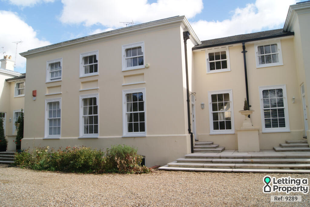 Main image of property: Monks Rise, Welwyn Garden City, Hertfordshire, AL8 7NX