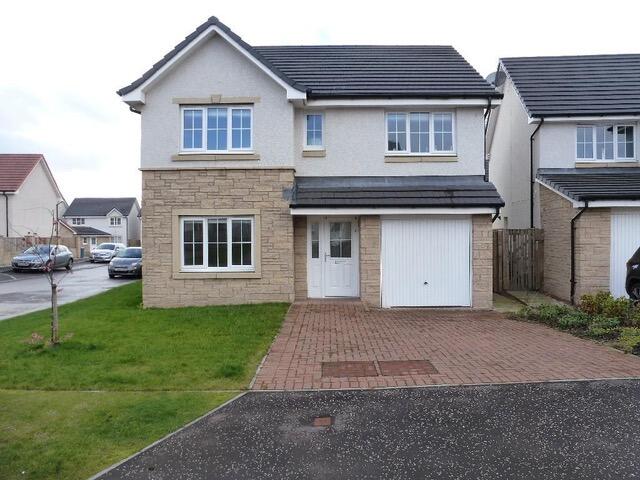 4 bedroom detached house for rent in Penicuik Drive, Glasgow, G32 6FD, G32