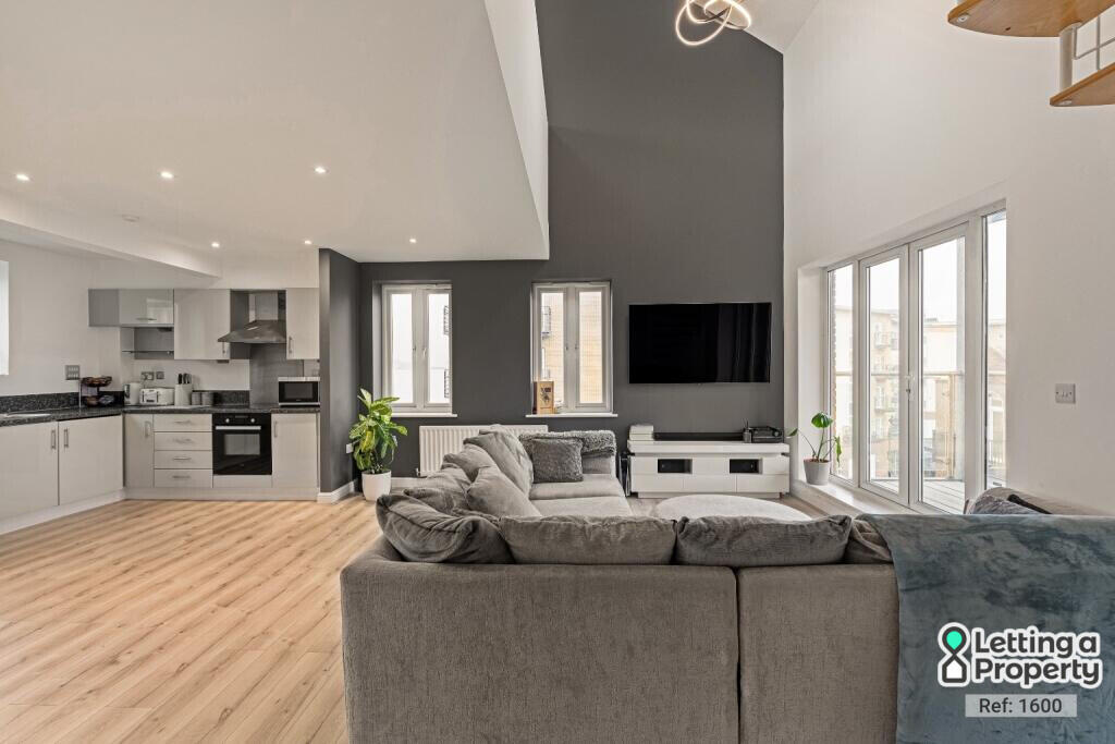 Main image of property: Lightermans Way, Greenhithe, DA9 9FN